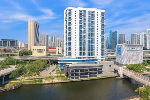 Copropriété à vendre à Miami, Floride: 2 chambres, 80.55 m2 № 2414247 - photo 2
