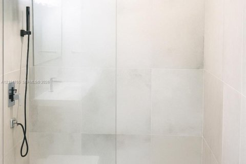 Copropriété à vendre à Miami, Floride: 2 chambres, 80.55 m2 № 2414247 - photo 18
