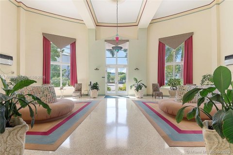 Copropriété à vendre à Miami Beach, Floride: 41.81 m2 № 1995941 - photo 19