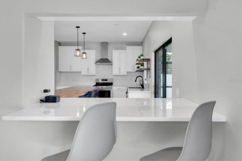 Casa en venta en Trinity, Florida, 6 dormitorios, 344.76 m2 № 1413115 - foto 13
