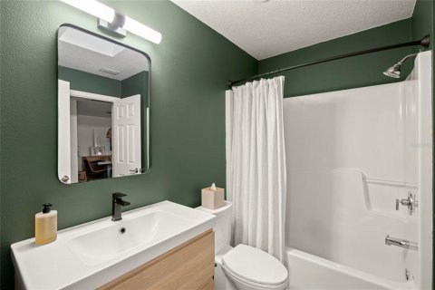 House in Sarasota, Florida 3 bedrooms, 123.37 sq.m. № 2199375 - photo 26