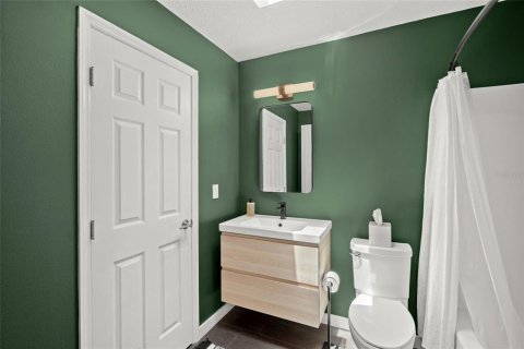 House in Sarasota, Florida 3 bedrooms, 123.37 sq.m. № 2199375 - photo 27