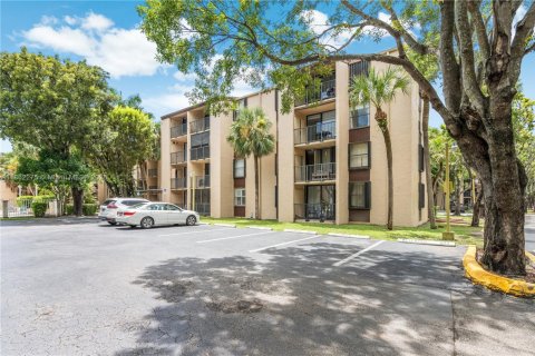 Condominio en venta en Miami, Florida, 2 dormitorios, 84.17 m2 № 1979470 - foto 16