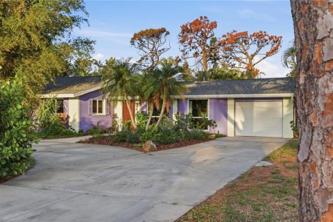 Villa ou maison à vendre à Englewood, Floride: 3 chambres, 130.34 m2 № 2147548 - photo 2