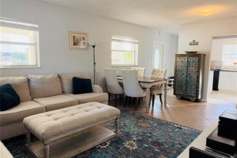 Condominio en venta en Pompano Beach, Florida, 2 dormitorios, 92.9 m2 № 2175432 - foto 3