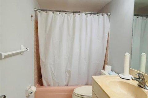 Condominio en venta en Pompano Beach, Florida, 2 dormitorios, 92.9 m2 № 2175432 - foto 25