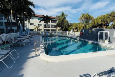 Condominio en venta en Pompano Beach, Florida, 2 dormitorios, 92.9 m2 № 2175432 - foto 30