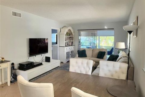 Condominio en venta en Pompano Beach, Florida, 2 dormitorios, 92.9 m2 № 2175432 - foto 5