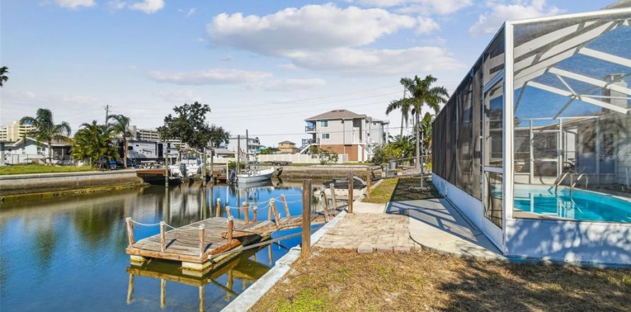 Villa ou maison à Hudson, Floride 3 chambres, 133.22 m2 № 2111124