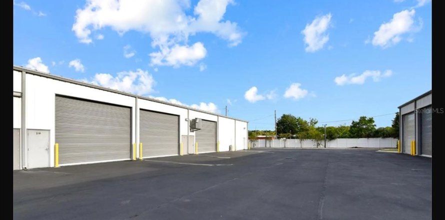 Propiedad comercial en Jacksonville, Florida 128.21 m2 № 2359017