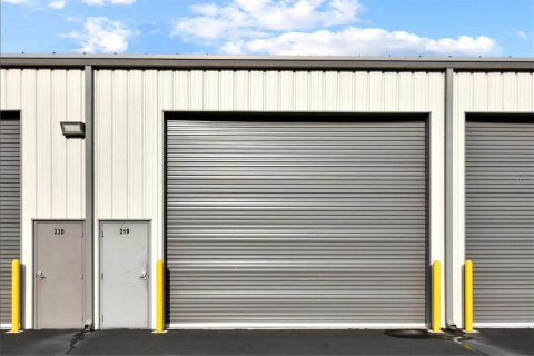 Propiedad comercial en venta en Jacksonville, Florida, 128.21 m2 № 2359017 - foto 7