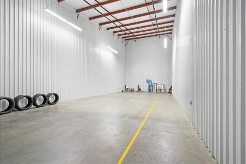 Propiedad comercial en venta en Jacksonville, Florida, 128.21 m2 № 2359017 - foto 5