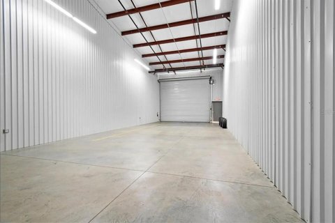 Propiedad comercial en venta en Jacksonville, Florida, 128.21 m2 № 2359017 - foto 3