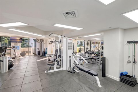 Купить кондоминиум в Авентура, Флорида 2 спальни, 115.2м2, № 2063529 - фото 9