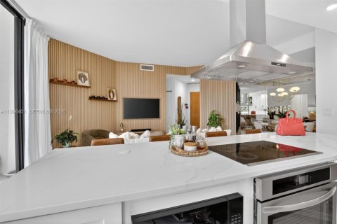 Купить кондоминиум в Авентура, Флорида 2 спальни, 115.2м2, № 2063529 - фото 18