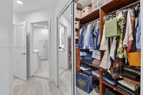 Купить кондоминиум в Авентура, Флорида 2 спальни, 115.2м2, № 2063529 - фото 25