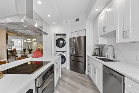 Купить кондоминиум в Авентура, Флорида 2 спальни, 115.2м2, № 2063529 - фото 17