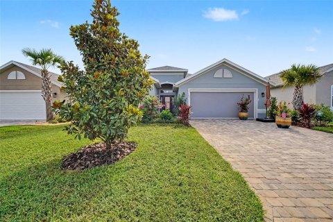 House in Palm Coast, Florida 3 bedrooms, 176.98 sq.m. № 2324161