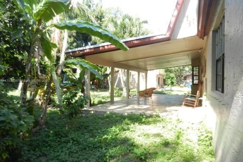 House in Homestead, Florida 5 bedrooms, 315.03 sq.m. № 1633583 - photo 5