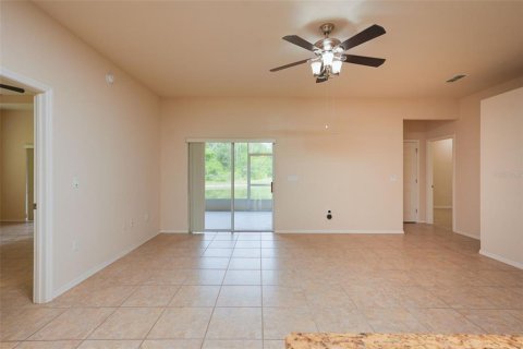 Villa ou maison à vendre à Zephyrhills, Floride: 4 chambres, 193.89 m2 № 2234399 - photo 22
