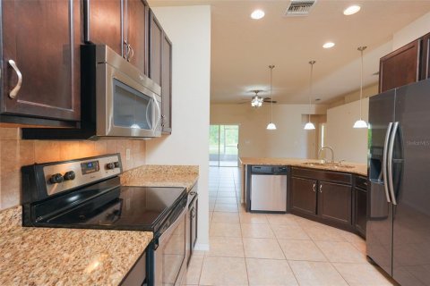 Villa ou maison à vendre à Zephyrhills, Floride: 4 chambres, 193.89 m2 № 2234399 - photo 21