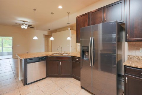 Villa ou maison à vendre à Zephyrhills, Floride: 4 chambres, 193.89 m2 № 2234399 - photo 20
