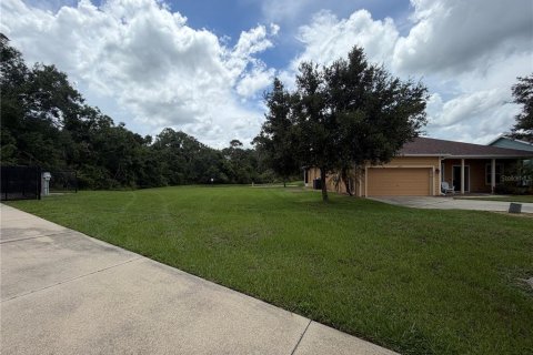 Villa ou maison à vendre à Zephyrhills, Floride: 4 chambres, 193.89 m2 № 2234399 - photo 11