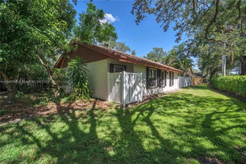 House in Cooper City, Florida 3 bedrooms, 139.54 sq.m. № 1877624 - photo 16