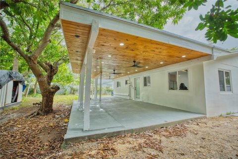 Casa en venta en Miami, Florida, 3 dormitorios, 100.33 m2 № 2362822 - foto 24