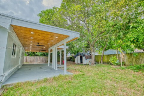 Casa en venta en Miami, Florida, 3 dormitorios, 100.33 m2 № 2362822 - foto 23