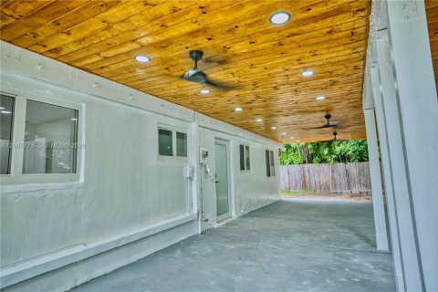 Casa en venta en Miami, Florida, 3 dormitorios, 100.33 m2 № 2362822 - foto 21