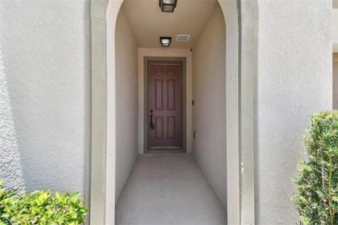 Villa ou maison à louer à Riverview, Floride: 4 chambres, 183.76 m2 № 2308546 - photo 4