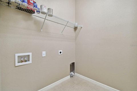 Villa ou maison à louer à Riverview, Floride: 4 chambres, 183.76 m2 № 2308546 - photo 11