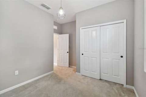 Villa ou maison à louer à Riverview, Floride: 4 chambres, 183.76 m2 № 2308546 - photo 8