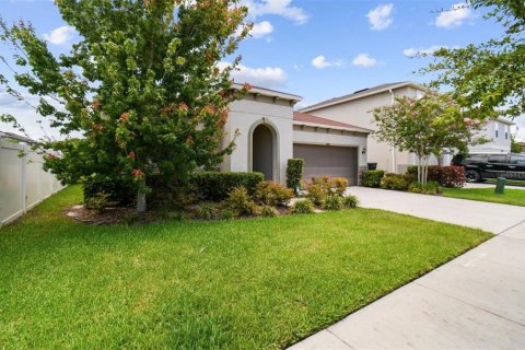 Villa ou maison à louer à Riverview, Floride: 4 chambres, 183.76 m2 № 2308546 - photo 3