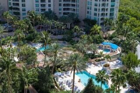 Condominio en alquiler en Highland Beach, Florida, 3 dormitorios, 264.03 m2 № 1033861 - foto 1