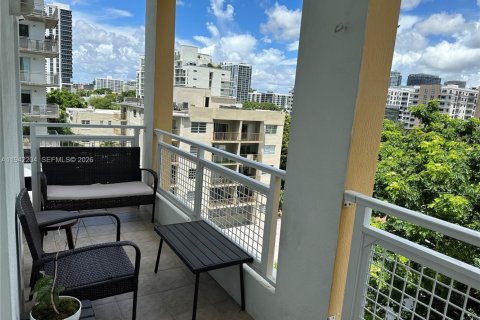 Condo in Miami, Florida, 2 bedrooms  № 1999424 - photo 15