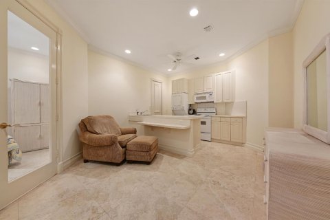 House in Highland Beach, Florida 5 bedrooms, 604.42 sq.m. № 2389833 - photo 29