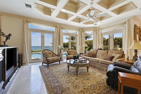 House in Highland Beach, Florida 5 bedrooms, 604.42 sq.m. № 2389833 - photo 8