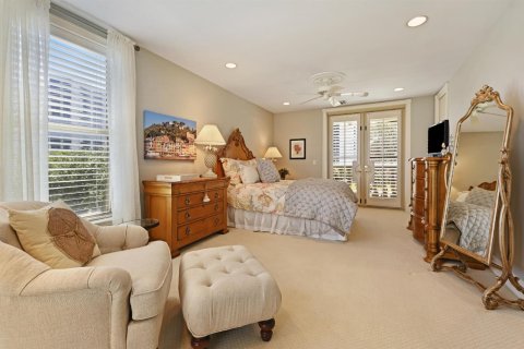 House in Highland Beach, Florida 5 bedrooms, 604.42 sq.m. № 2389833 - photo 21