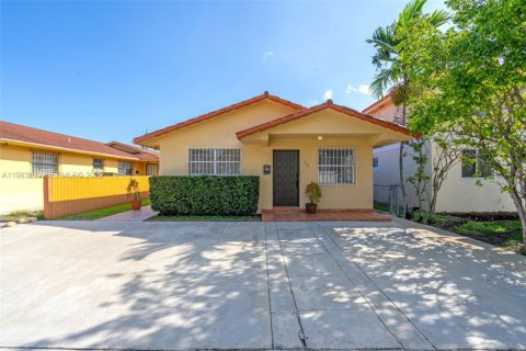 Casa en Miami, Florida 2 dormitorios, 77.11 m2 № 2045900