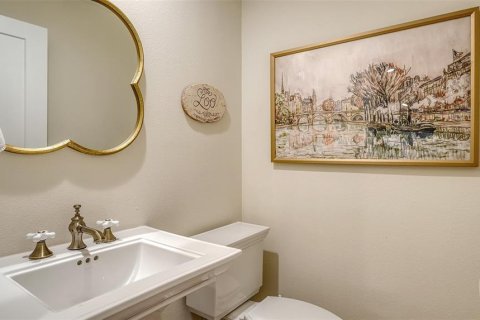 House in Sarasota, Florida 3 bedrooms, 241.55 sq.m. № 2288002 - photo 20
