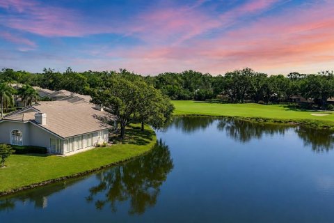 House in Sarasota, Florida 3 bedrooms, 241.55 sq.m. № 2288002