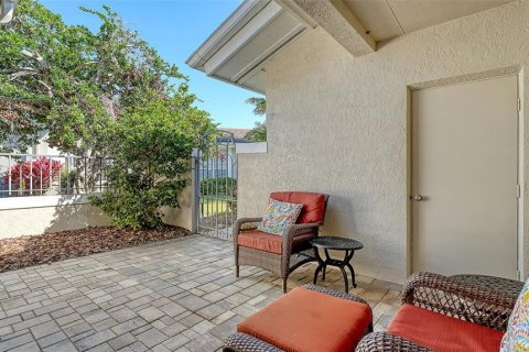House in Sarasota, Florida 3 bedrooms, 241.55 sq.m. № 2288002 - photo 29