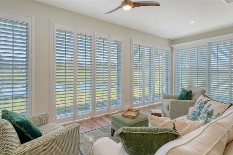 House in Sarasota, Florida 3 bedrooms, 241.55 sq.m. № 2288002 - photo 16
