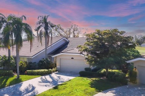 House in Sarasota, Florida 3 bedrooms, 241.55 sq.m. № 2288002 - photo 30
