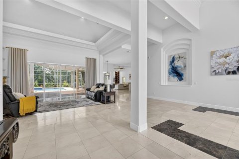 House in Tampa, Florida 4 bedrooms, 394.74 sq.m. № 2101743 - photo 10