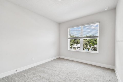 Villa ou maison à vendre à Tampa, Floride: 4 chambres, 246.93 m2 № 2314637 - photo 19
