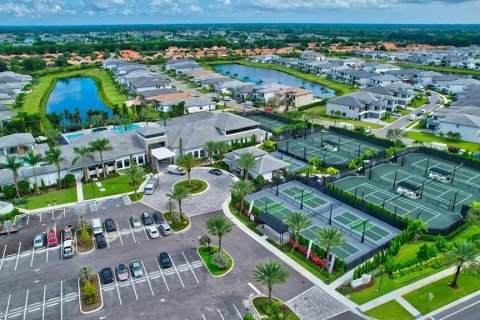 House in Boca Raton, Florida 5 bedrooms, 427.81 sq.m. № 2394398 - photo 21