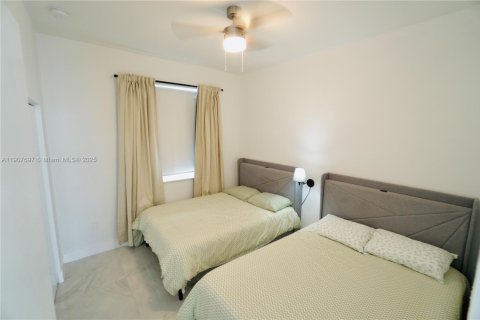 Снять в аренду таунхаус в Форт-Лодердейл, Флорида 3 спальни, 120.4м2, № 1967418 - фото 19